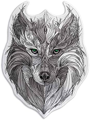 זאב שבטי עם עיניים ירוקות ברזל טלאי רקום