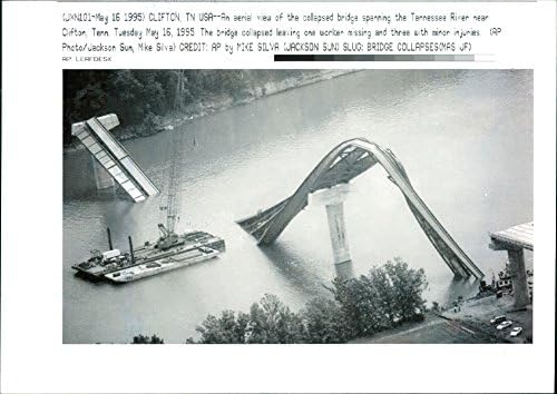 צילום וינטג 'של קריסת גשר נהר טנסי