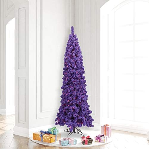 Vickerman 6.5 'עץ חג המולד מלאכותי סגול סגול, אורות מוארים דוראים סגולים - עץ סגול מכוסה שלג מכוסה - עיצוב